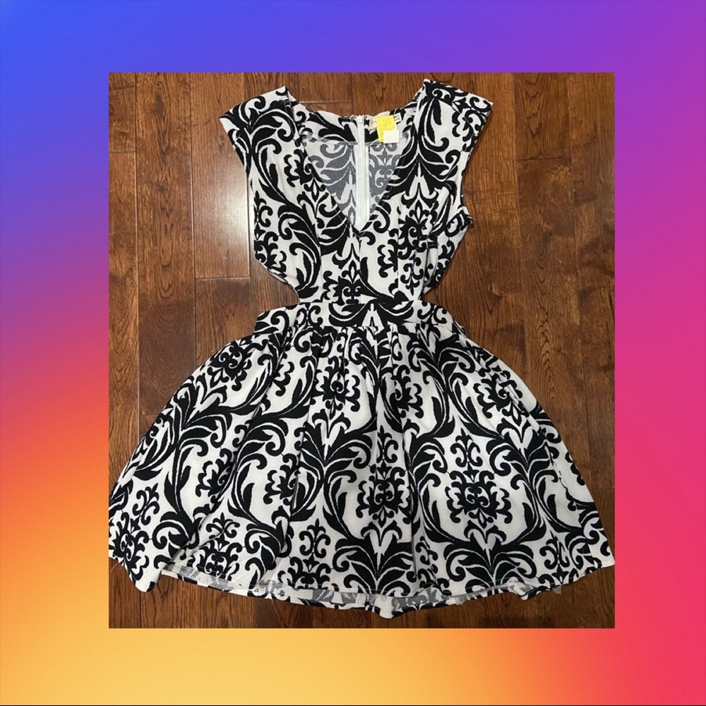 Women’s Dress